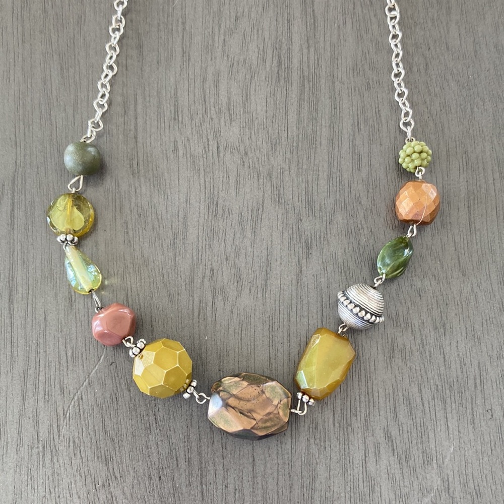 🆕Statement Necklace - Picture 2 of 4